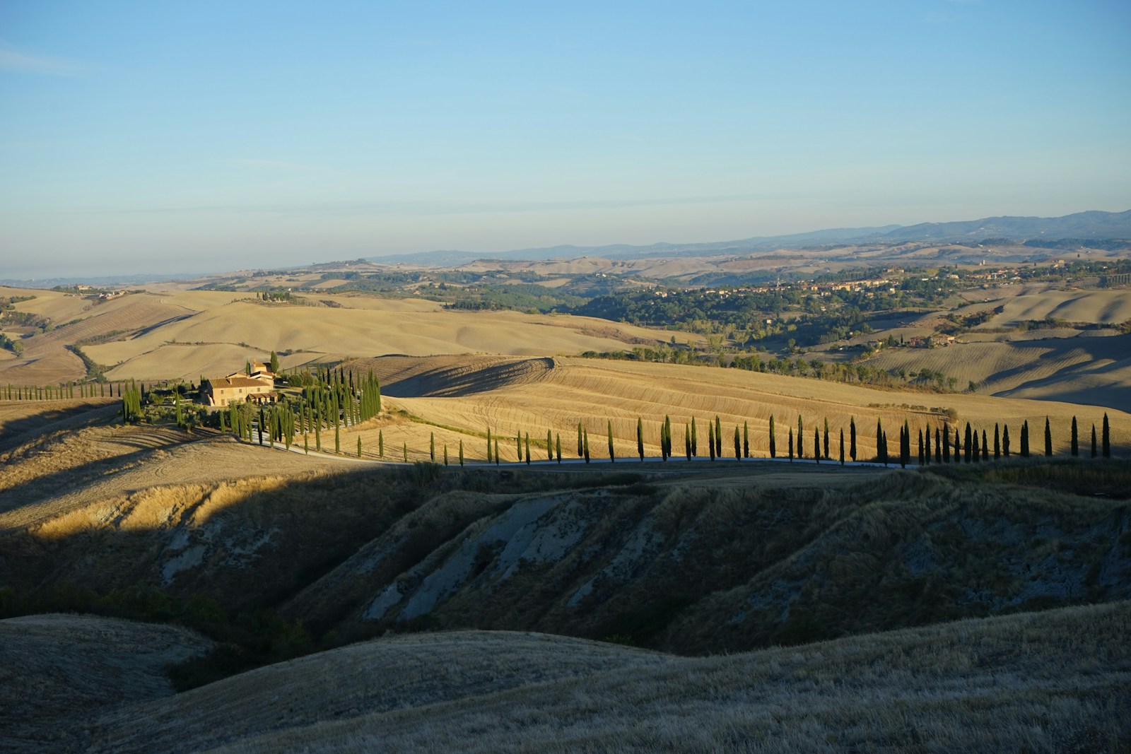 Val d'Orcia, Tuscany — rolling hills at sunrise